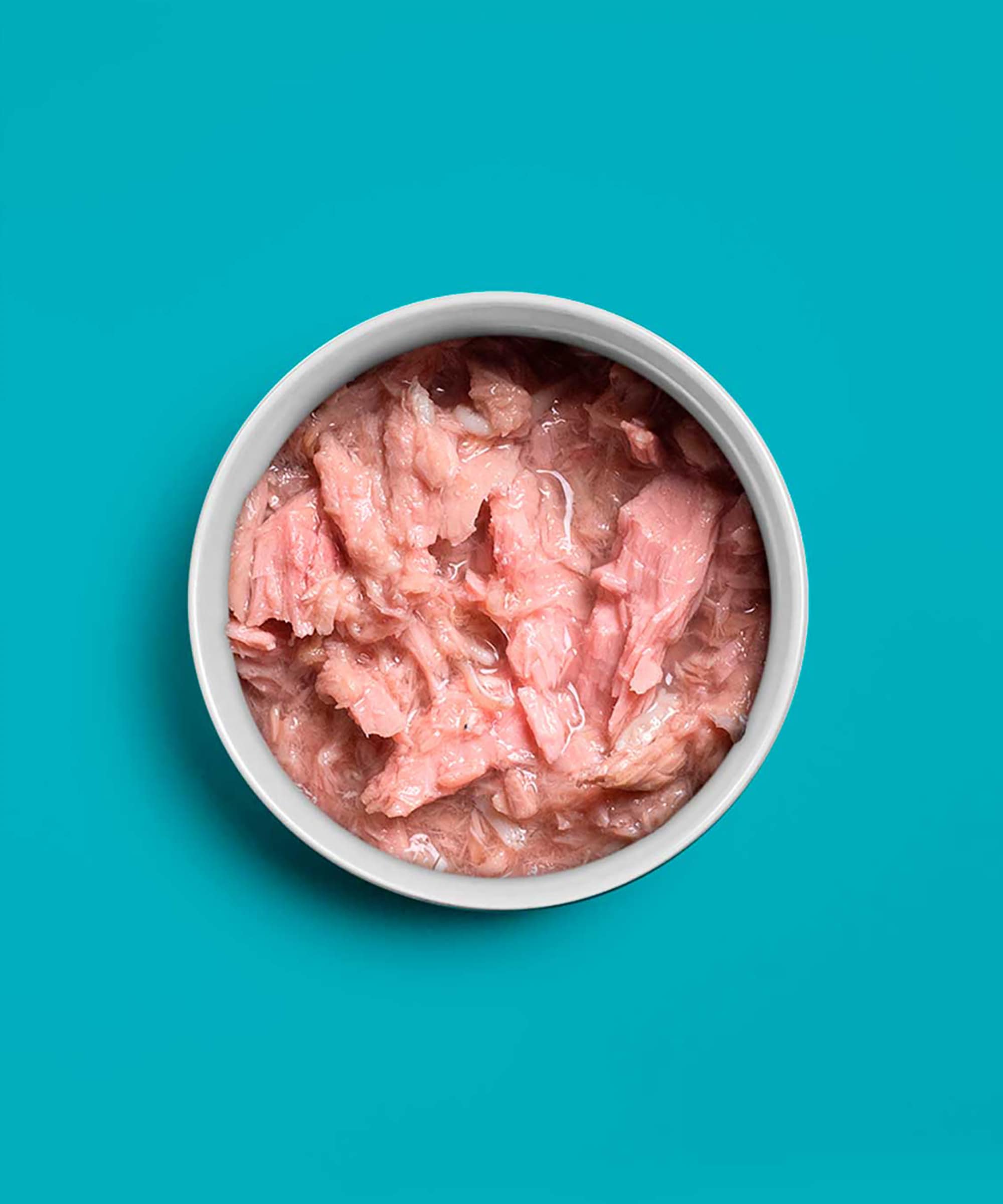 AMANOVA CAT TUNA & WHITEBAITS CANS IN BROTH-min